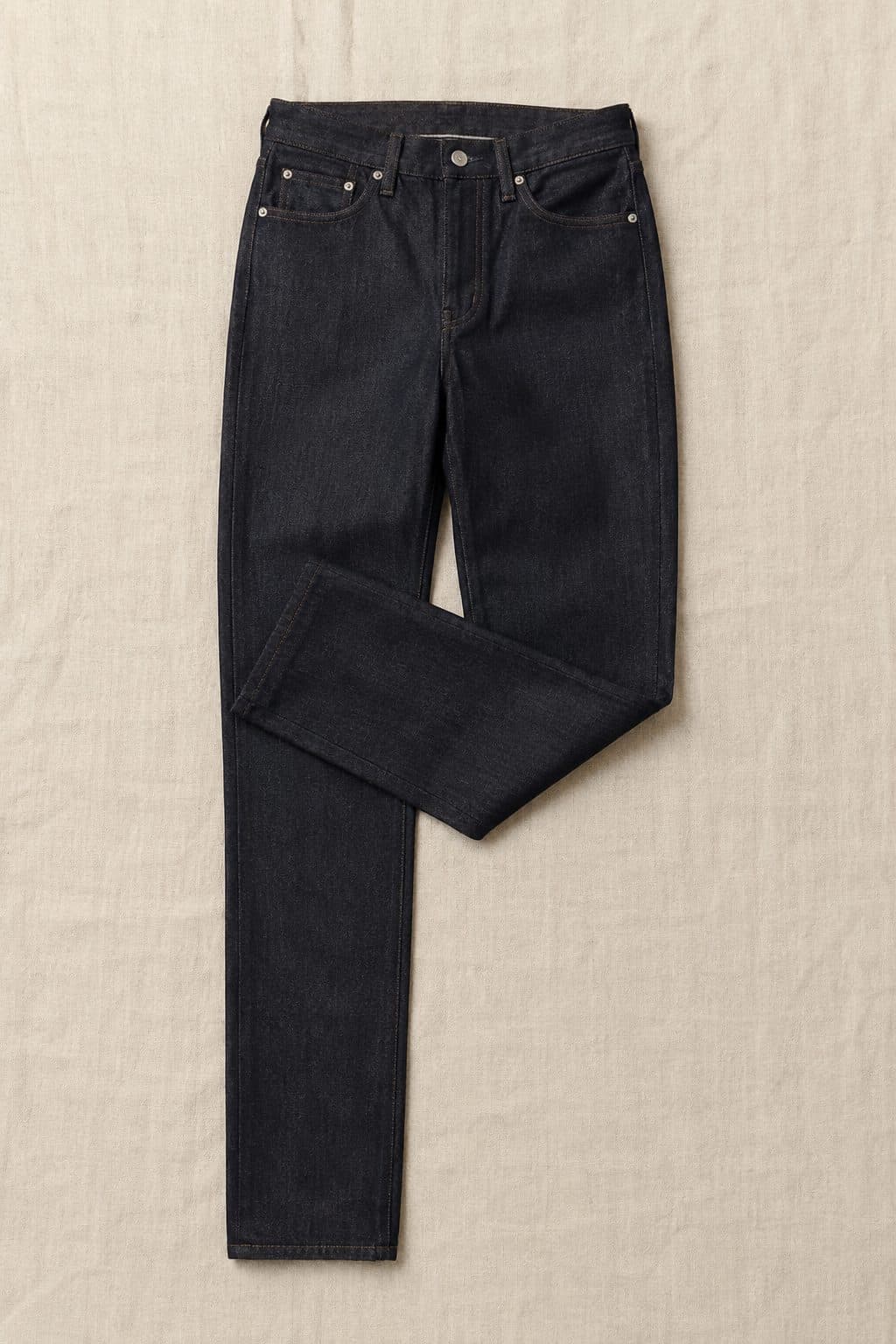 Slim Heavy 13oz, laid flat on linen